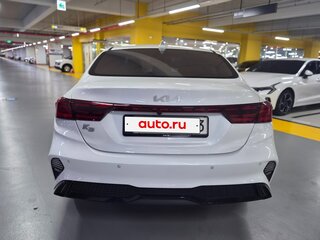 2023 Kia K3 II Рестайлинг, белый, 1500000 рублей, вид 5