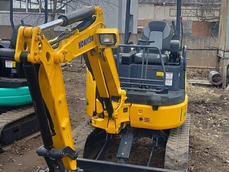 2013 Komatsu PC20, жёлтый, 1680000 рублей, вид 4