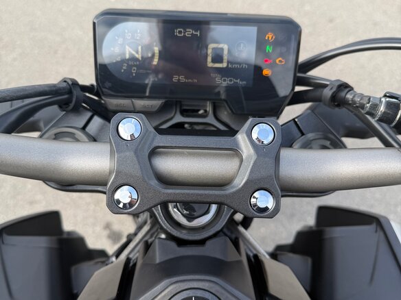 2020 Honda CB 650R, чёрный, 1000000 рублей - вид 8