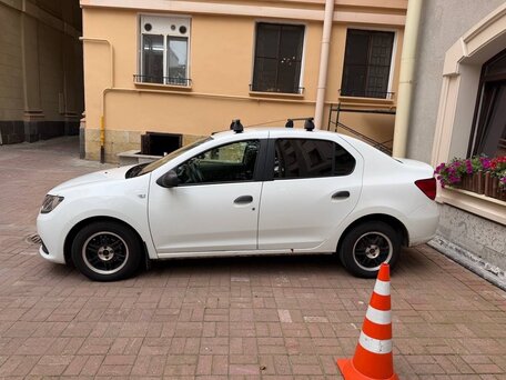 2016 Renault Logan II, белый, 400000 рублей, вид 4