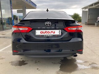 2020 Toyota Camry VIII (XV70), чёрный, 2450000 рублей, вид 3