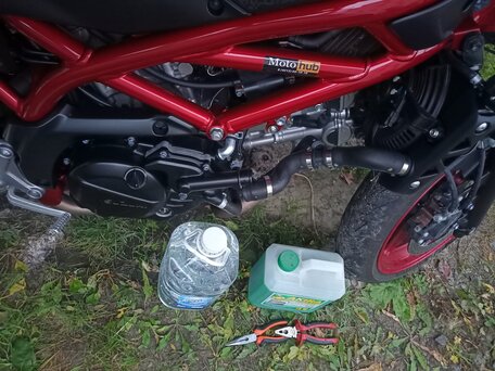 2019 Suzuki SV 650, красный, 680000 рублей, вид 3