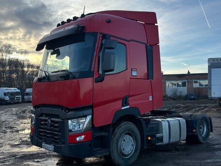 2017 Renault T-Series, красный, 3310000 рублей, вид 2
