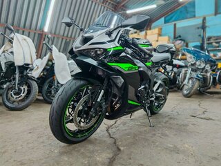 2025 Kawasaki ZX-6 Ninja, чёрный, 1330000 рублей, вид 2