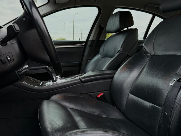 2012 BMW 5 серии 530d xDrive VI (F10/F11/F07), белый, 1700000 рублей - вид 8