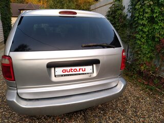 2002 Chrysler Voyager IV, серебристый, 330000 рублей, вид 2
