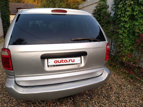 2002 Chrysler Voyager IV, серебристый, 330000 рублей - вид 1