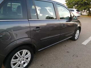 2011 Opel Zafira B Рестайлинг, серый, 900000 рублей, вид 2