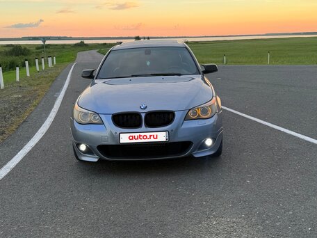 2003 BMW 5 серии 530i V (E60/E61), серый, 1400000 рублей, вид 2