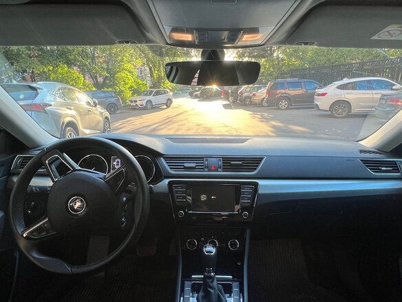 2018 Skoda Superb III, белый, 2700000 рублей - вид 8