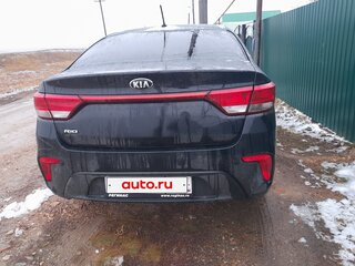 2018 Kia Rio IV, чёрный, 1250000 рублей, вид 4