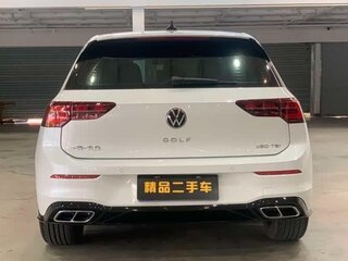 2023 Volkswagen Golf VIII, белый, 2000000 рублей, вид 3