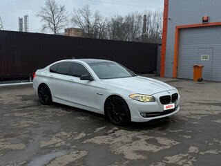2011 BMW 5 серии 523i VI (F10/F11/F07), белый, 1550000 рублей, вид 5
