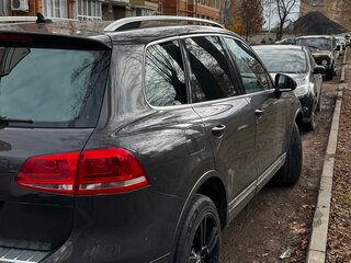 2011 Volkswagen Touareg II, чёрный, 1850000 рублей, вид 4