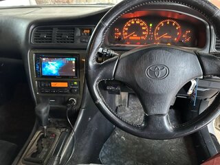 1998 Toyota Chaser VI (X100) Рестайлинг, белый, 799990 рублей, вид 3