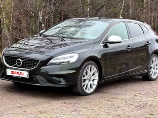 2017 Volvo V40 II Рестайлинг, чёрный, 1350853 рублей, вид 1