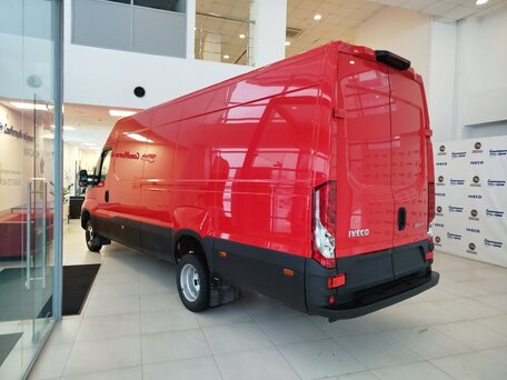 2025 Iveco Daily, красный, 8500000 рублей, вид 3