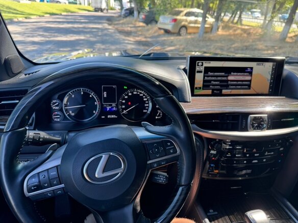 2018 Lexus LX 450d III Рестайлинг 2, чёрный, 8500000 рублей - вид 2