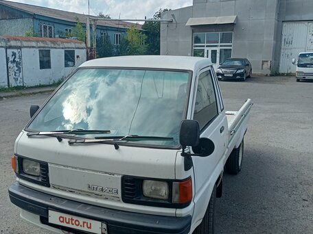 1990 Toyota LiteAce, белый, 375000 рублей, вид 4