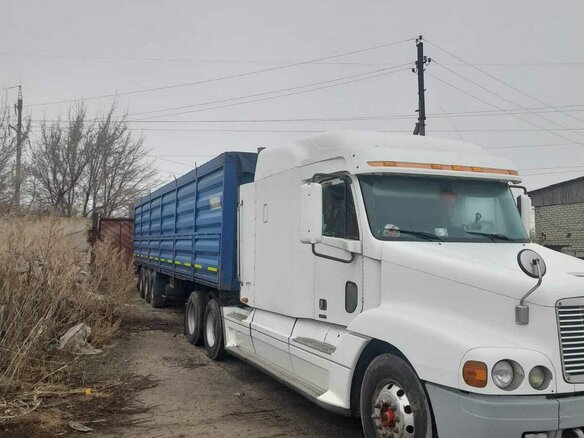 2003 Freightliner Century Class, белый, 2400000 рублей - вид 3