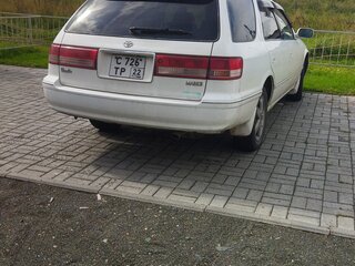 2000 Toyota Mark II Qualis VIII (X100), белый, 525000 рублей, вид 2