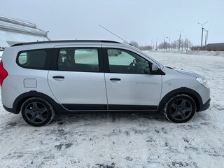 2017 Dacia Lodgy Stepway I Рестайлинг, серебристый, 1350000 рублей, вид 2