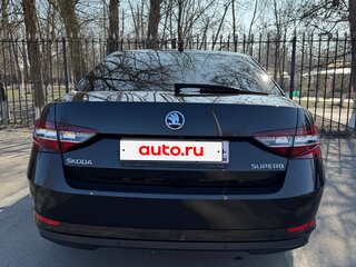 2017 Skoda Superb III, коричневый, 2300000 рублей, вид 4
