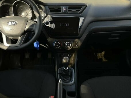 2013 Kia Rio III, серый, 550000 рублей, вид 3