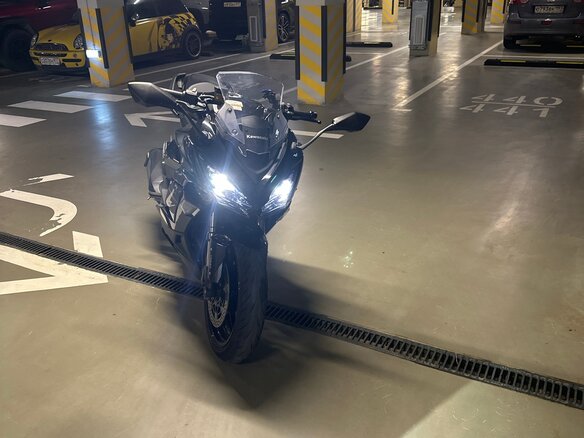 2020 Kawasaki Z 1000SX, чёрный, 1600000 рублей - вид 1
