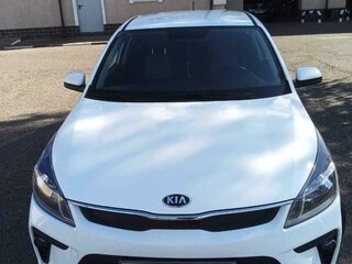 2020 Kia Rio IV, белый, 1700000 рублей, вид 1