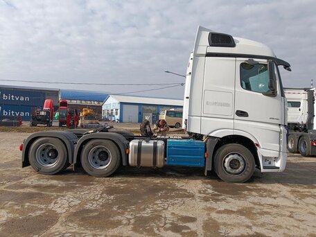 2023 Mercedes-Benz Actros, белый, 13800000 рублей, вид 2