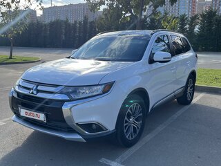 2016 Mitsubishi Outlander III Рестайлинг 2, белый, 1750000 рублей, вид 1