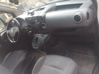 2012 Citroen Berlingo II, белый, 530000 рублей, вид 4