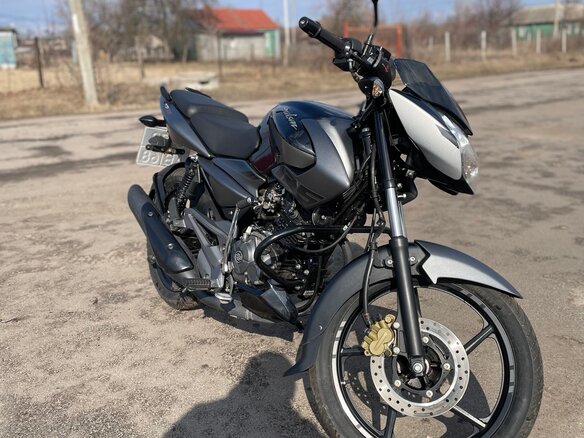 2022 Bajaj Pulsar NS 125, чёрный, 153000 рублей