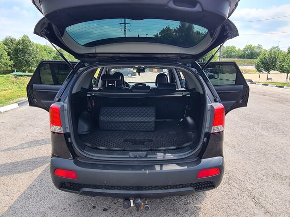 2011 Kia Sorento II, чёрный, 1300000 рублей - вид 12