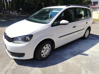 2013 Volkswagen Touran I Рестайлинг 2, белый, 1000000 рублей, вид 1