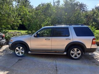 2006 Ford Explorer IV, серебристый, 750000 рублей, вид 5