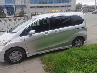 2012 Honda Freed I Рестайлинг, серый, 1500000 рублей, вид 4