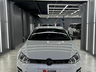 2013 Volkswagen Golf VII, белый, 900000 рублей, вид 1