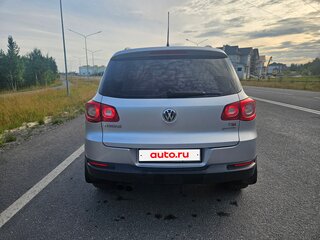 2010 Volkswagen Tiguan I, серебристый, 1000000 рублей, вид 3