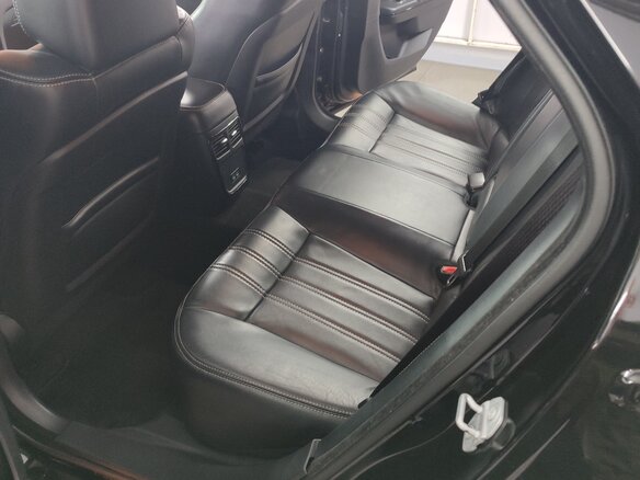 2015 Chrysler 300C II Рестайлинг, чёрный, 2500000 рублей - вид 19