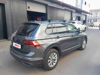 2021 Volkswagen Tiguan II Рестайлинг, серый, 2800000 рублей, вид 3