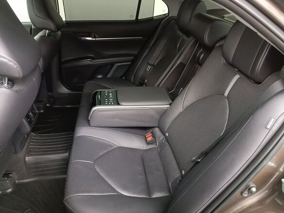 2021 Toyota Camry VIII (XV70) Рестайлинг, коричневый - вид 11