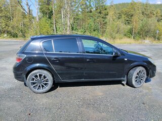 2009 Opel Astra H Рестайлинг, чёрный, 600000 рублей, вид 4