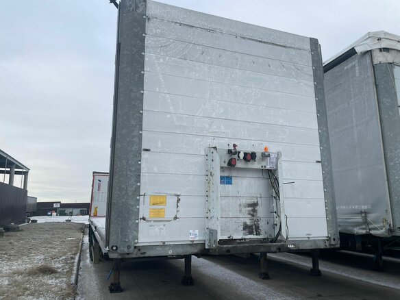 2018 Schmitz Cargobull 9084, серый, 1700000 рублей - вид 5