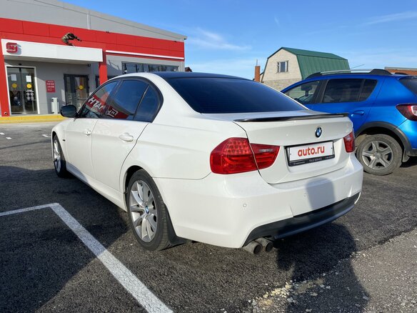 2011 BMW 3 серии 325i V (E90/E91/E92/E93) Рестайлинг, белый, 1199000 рублей - вид 4
