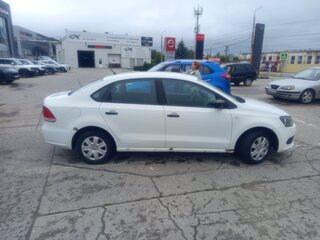 2014 Volkswagen Polo V, белый, 440000 рублей, вид 3