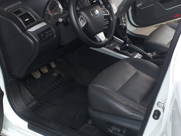 2014 Lifan Cebrium (720), белый, 715000 рублей - вид 3