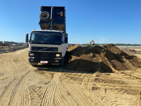 2000 Volvo FM, белый, 2500000 рублей, вид 1