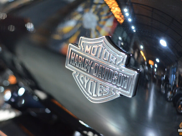 2022 Harley-Davidson Street Glide, пурпурный, 3600000 рублей - вид 10